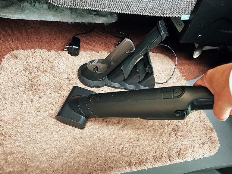 ハンディ掃除機