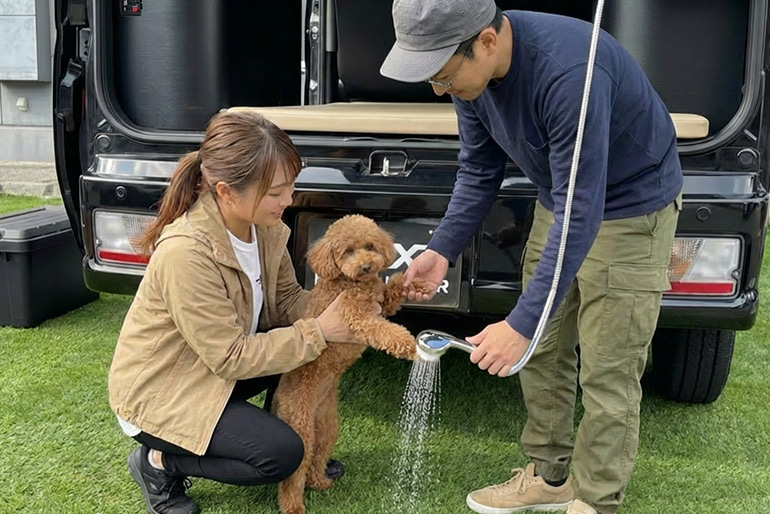 キャンピングカーのシャワー