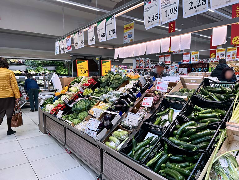 ヨーロッパのスーパー店内