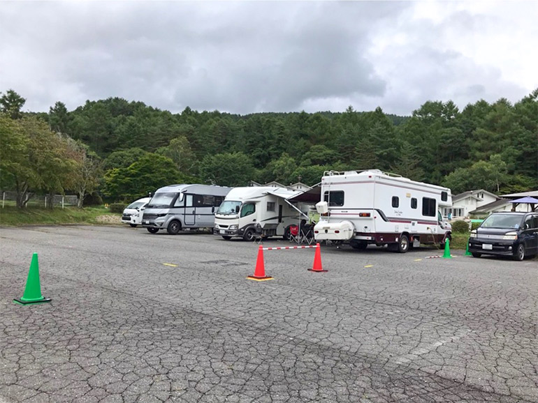 RVパーク蓼科パークホテルの駐車場