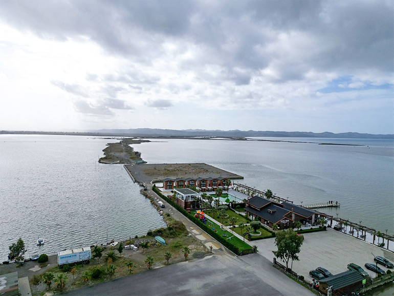 Laguna Patokutの景色