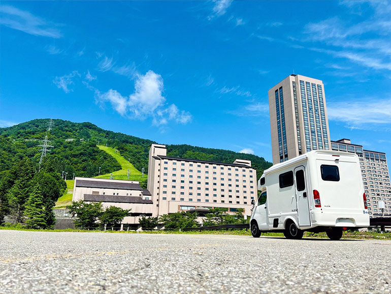 RVパーク NASPAニューオータニの駐車場