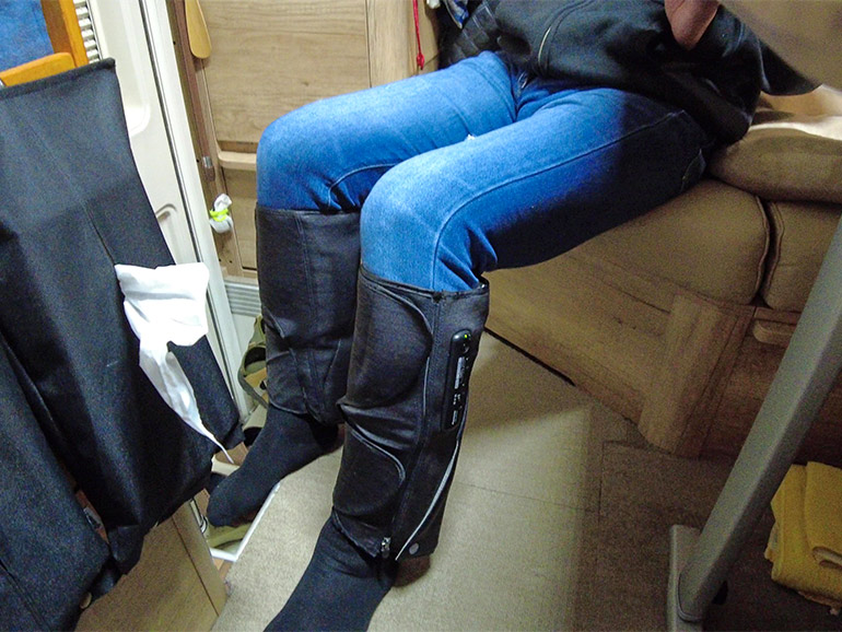 レッグリフレEW-RA39使用中