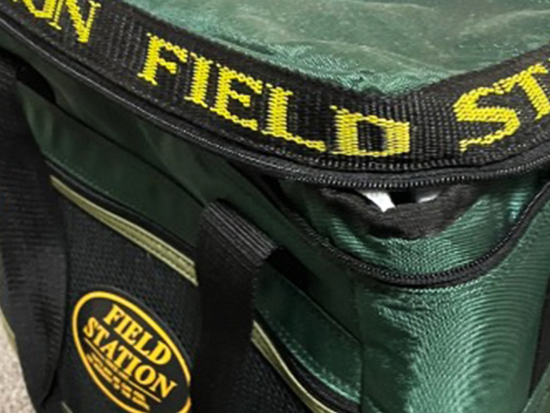 クーラーバッグ