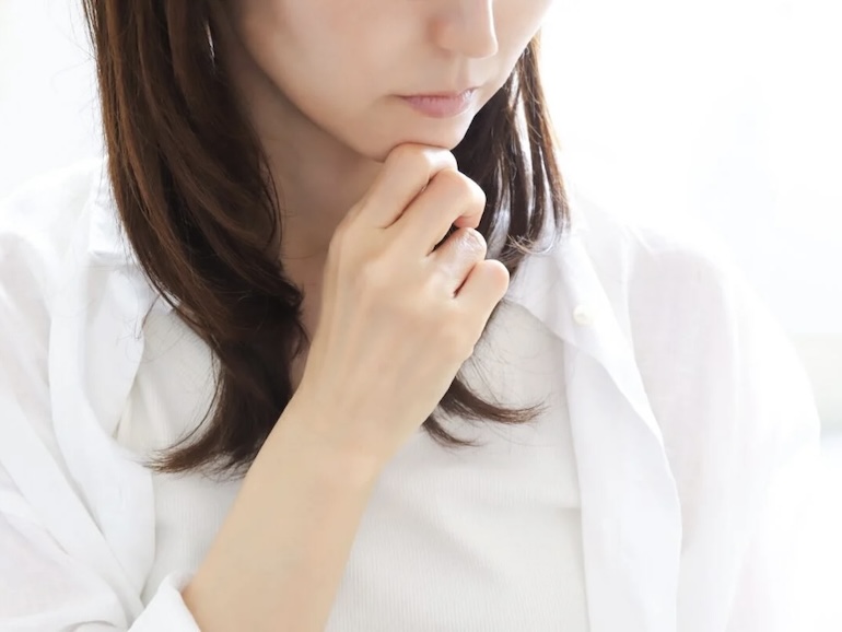 考えている様子