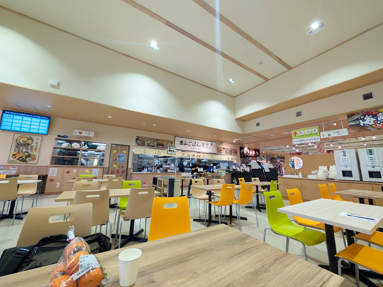 道の駅おがわまちの店内