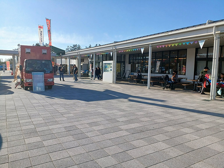 道の駅 のと千里浜の外観