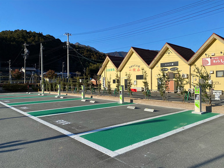 RVパーク 道の駅「飯高駅」の駐車場