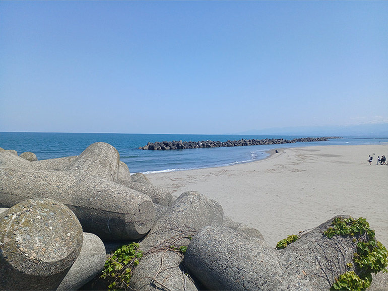 岩瀬浜の景色