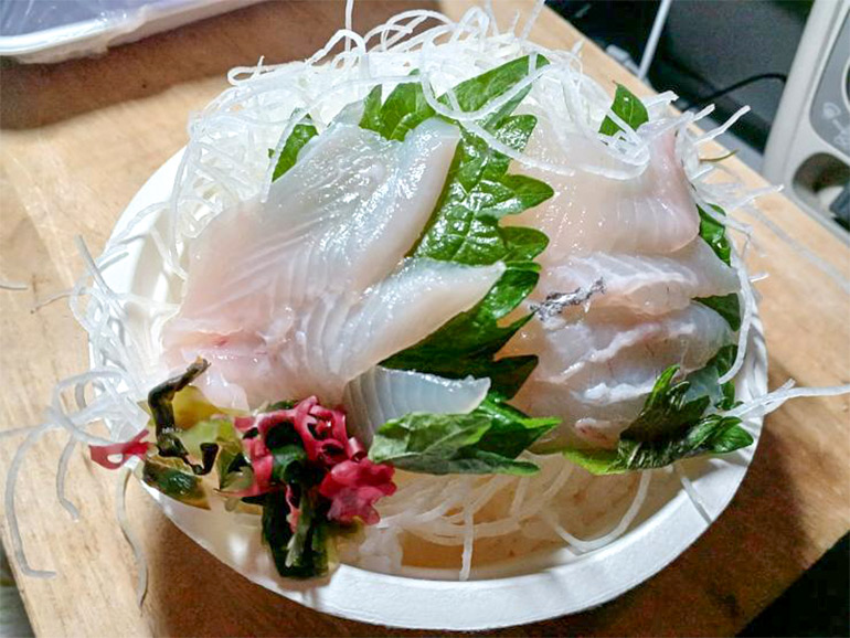 刺身丼