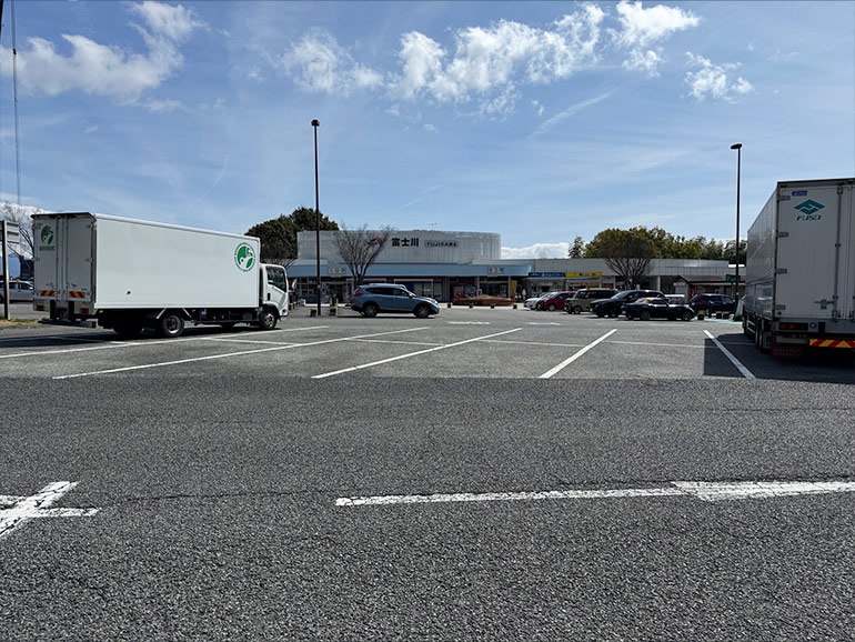 富士川EXPASA駐車場