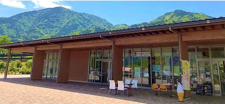 道の駅 みのぶの外観