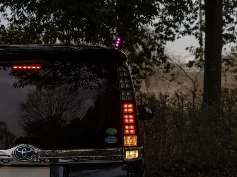 パープルセーバーライトアップ