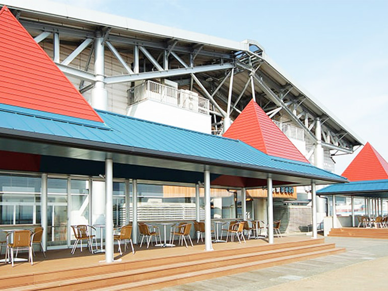 道の駅 能登食祭市場の外観