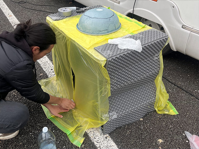 キャンピングカーのシンク修理中