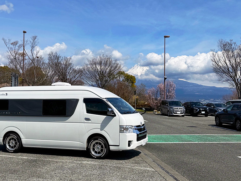 SAの駐車場