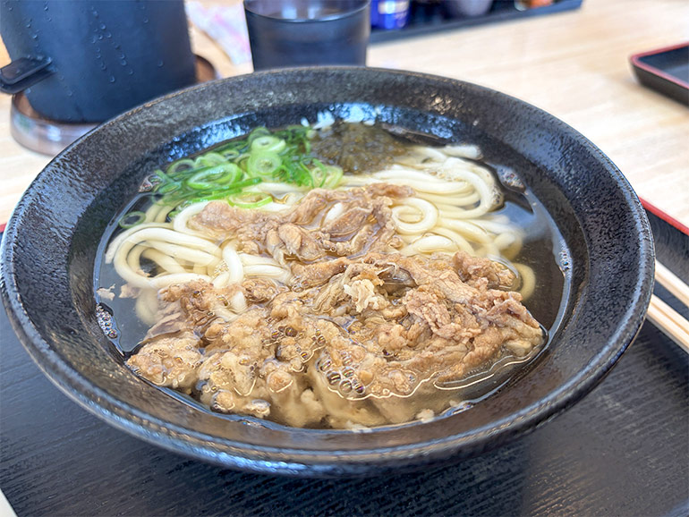 だし道楽 警固屋店の細肉うどん