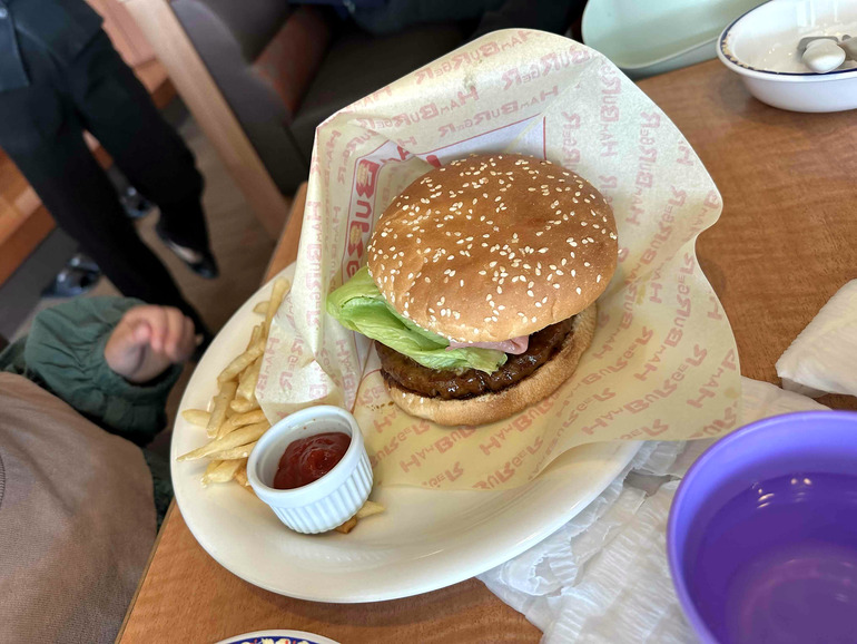 レストランローレライの佐世保バーガー