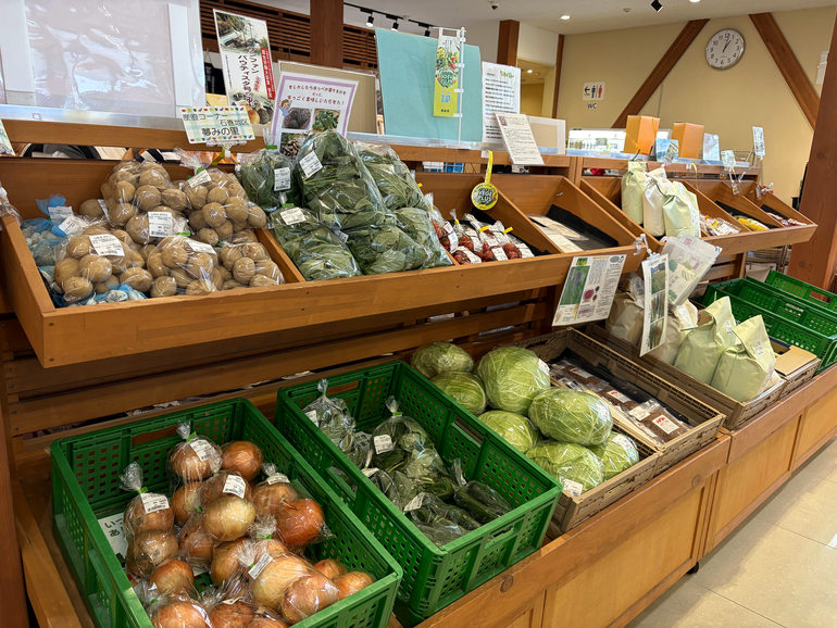 いしのまき元気いちばの店内