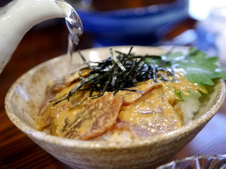 料理 萬口のかつお茶漬け
