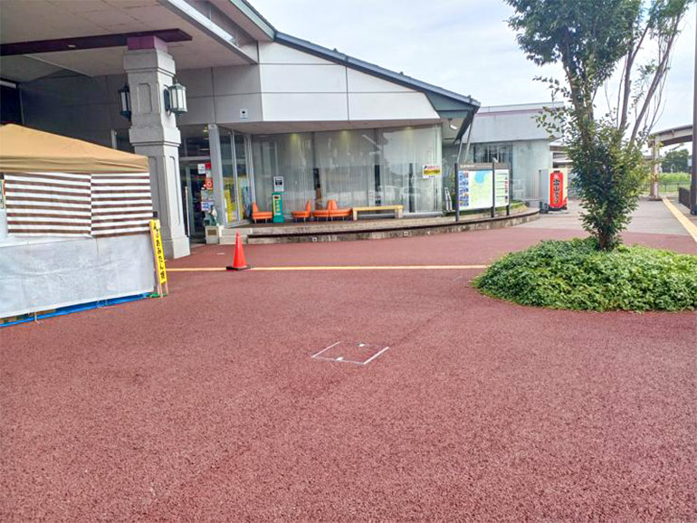 道の駅 万葉の里 高岡の外観