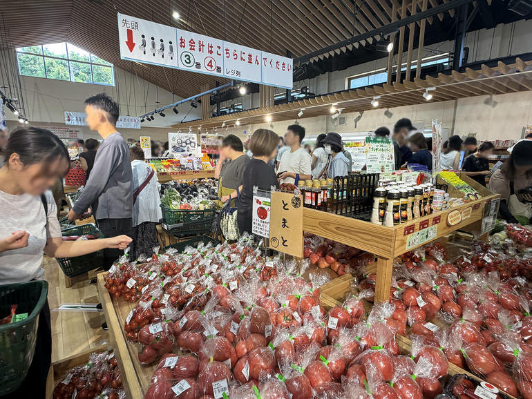 道の駅 かさまの店内