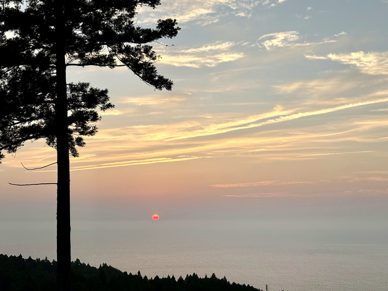 ガラガラ山キャンプ場から見える夕陽